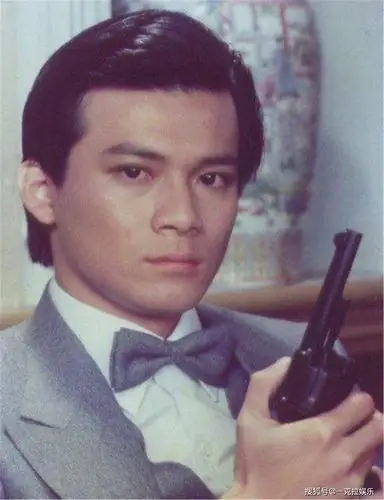 黄日华爱妻离世,表示丧礼日期及地点待定,悲痛恳请大家给予空间