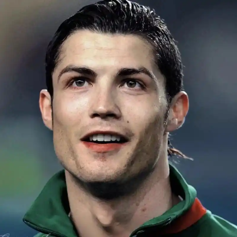 c罗:不是我追随记录,而是记录追随我.恭喜c罗,拿到了金靴奖!