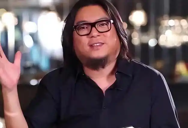 "清华才子"高晓松:"炸裂"发言惹来争议,直播被群嘲到停播|歌曲|晓说|