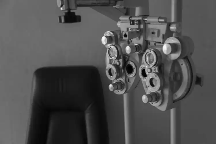 配眼镜时用的仪器