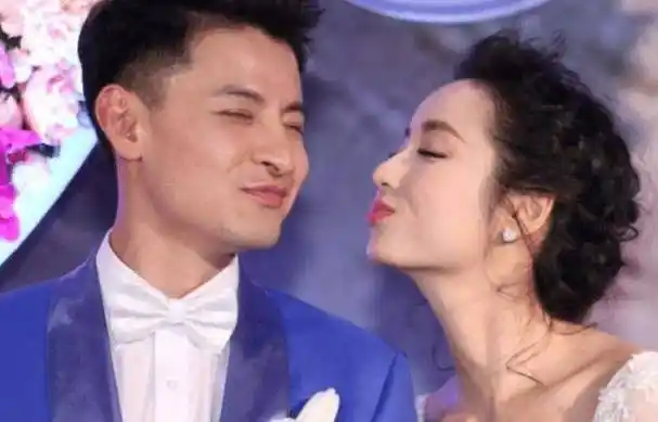 她本是不温不火的演员,却意外与富豪一见钟情,今36岁生活幸福_吕一