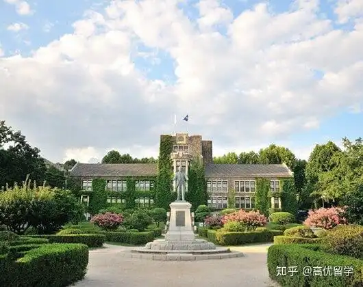 2011年,该校在亚洲大学中排名第16 位,在法国国立巴黎高等矿业学校