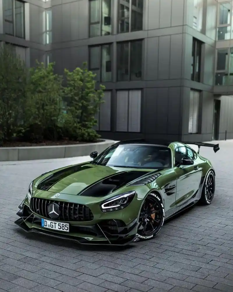 梅赛德斯-奔驰amg gtr