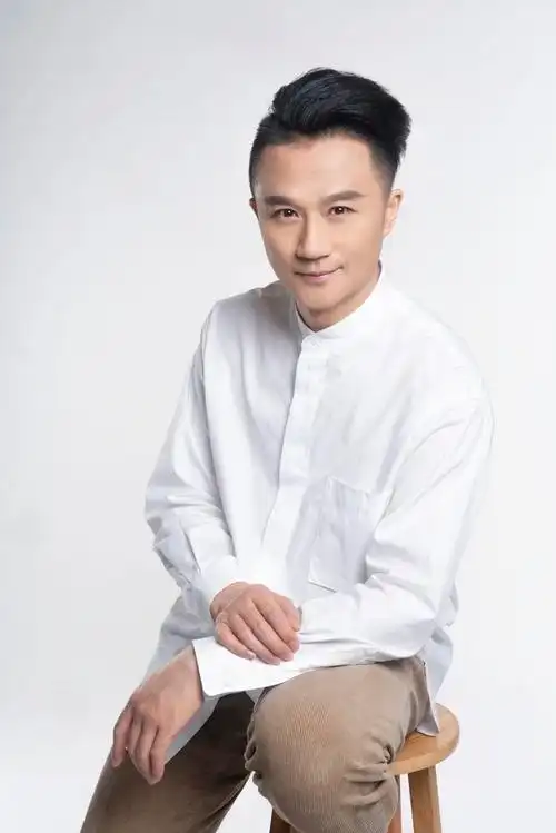 奚美娟余隆张军季萍萍陈廖宇解放日报文化讲坛与您相约