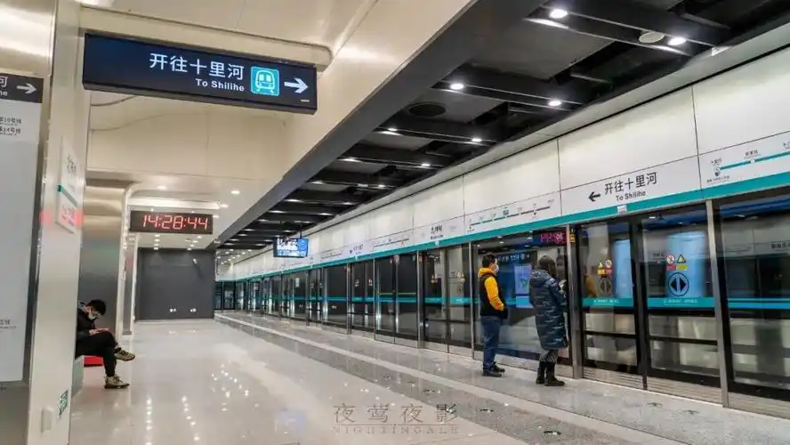 夜莺真的带你逛17号线车站