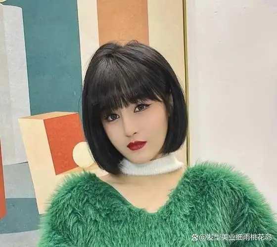 短发漫画刘海发型