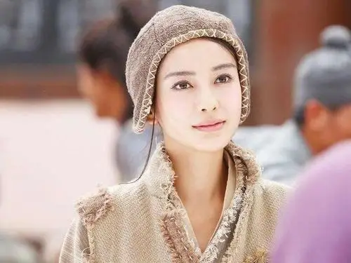 女星乞丐造型谁最逼真?赵丽颖敬业,关晓彤眼神戳心!