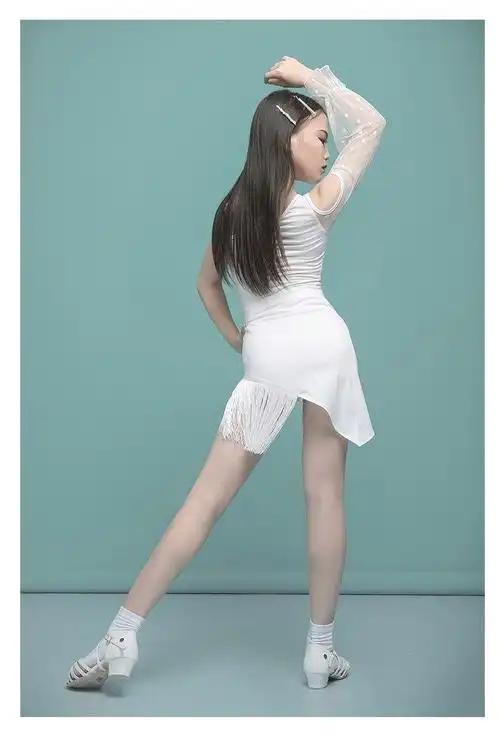 火山鸟女童拉丁舞服装8小女孩练功服比赛服儿童节10中小学生舞蹈裙
