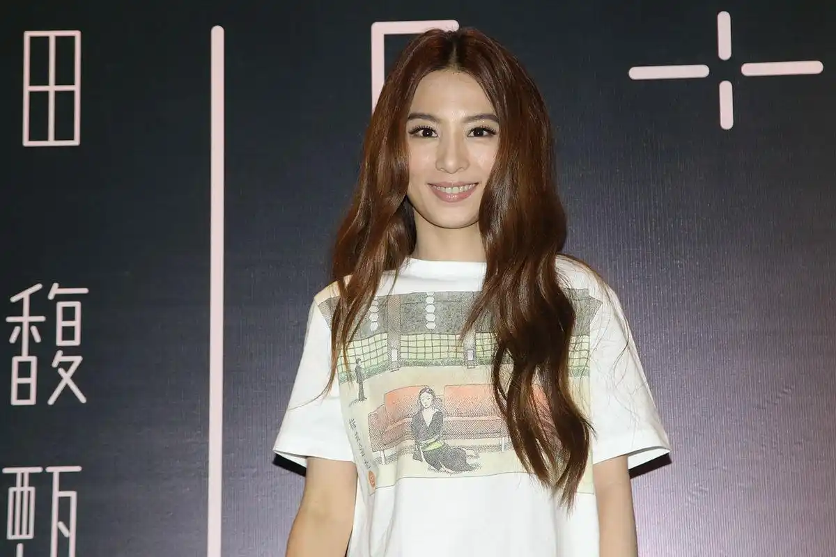 最近,有网友爆料称田馥甄与陈嘉桦不和,为争抢电影女主角而闹开了.