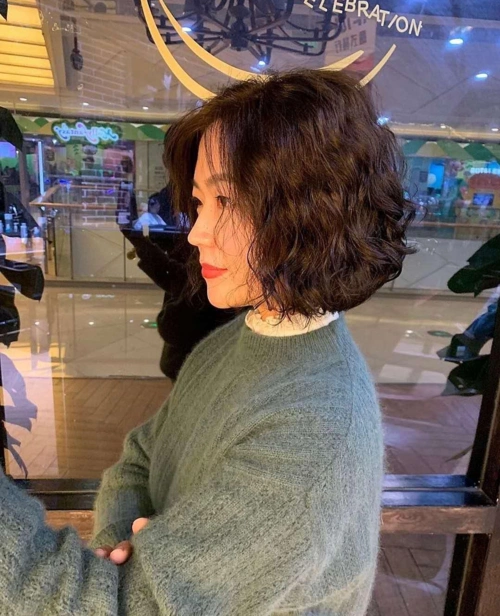 2021新年换发型就选烫卷卷,14款洋气卷发送给你,好看又时髦