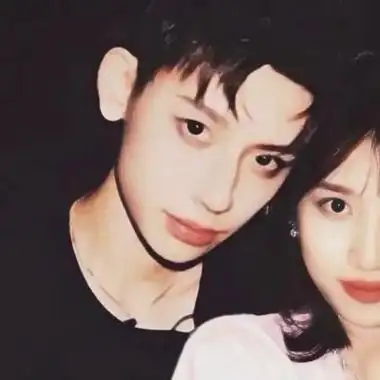 港风复古情侣头像一男一女