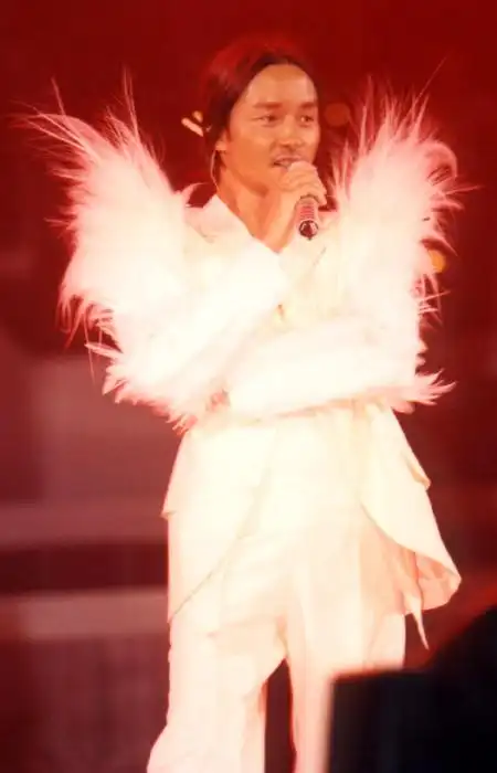 张国荣热情演唱会