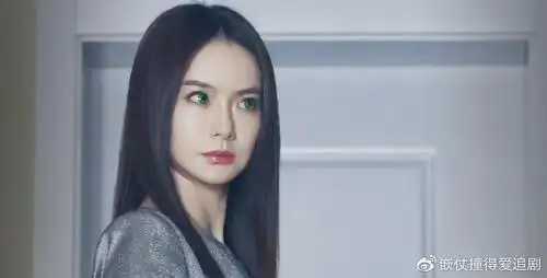 你好安怡戚薇演技大获肯定出道15年早已火出新境界