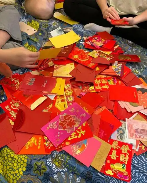春节发红包的意义是什么,春节红包的由来和寓意是什么(10元"压岁钱"很