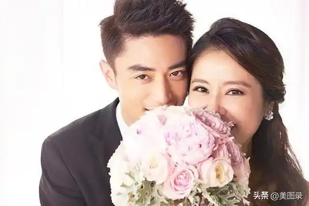 林心如和霍建华,林心如穿卡通皮肤蜡黄难掩阿姨感,老公男神依旧