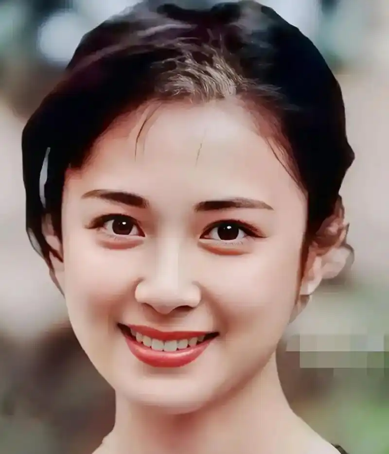 1990年拍摄《封神榜》时,26岁的傅艺伟死活不肯和56岁的达奇拍吻戏,"