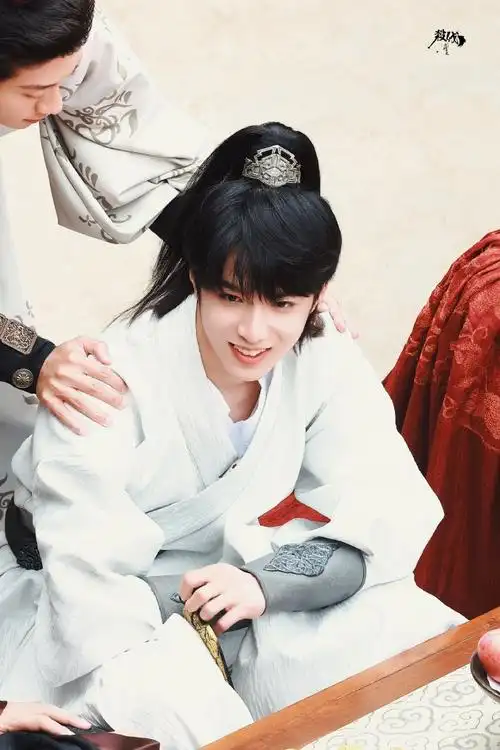 刘耀文萌探2高马尾造型路透##刘耀文 超绝少年气