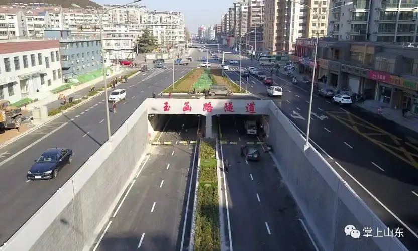 在这里你关心的问题"泉城四摄"实地探访今天……即将通车啦玉函路隧道