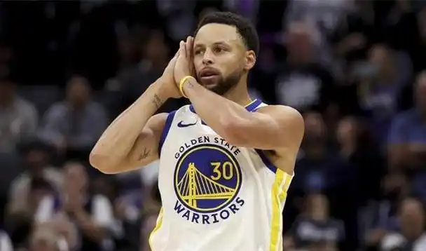 库里惊险命中关键球,勇士险胜雷霆今日nba常规赛,金州勇士队与俄克拉