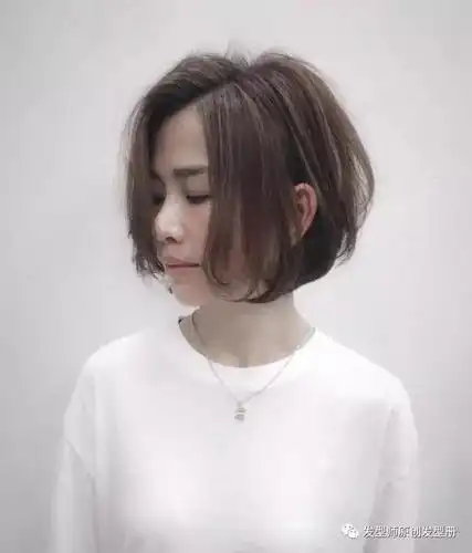 妹子剪了这款短发大脸瞬间显瘦
