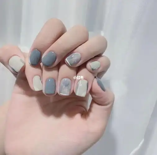 秋冬经典灰蓝晕染 气质美甲 日式短方圆甲片
