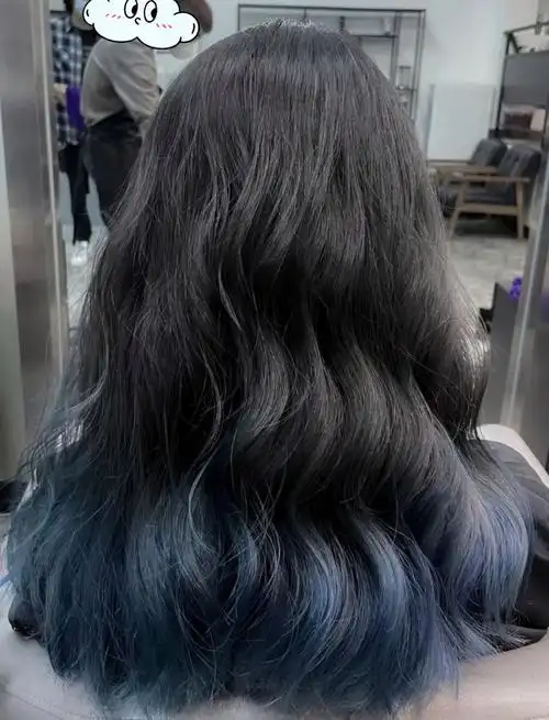 上面黑色部分不用,历时将近5个小时的成果#发尾染  #发尾染渐变