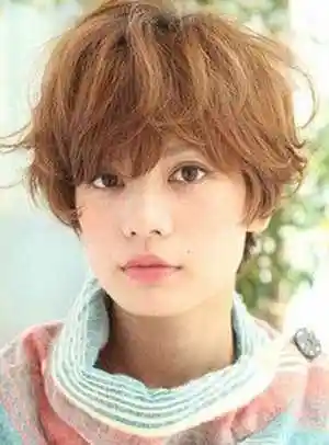 甜美的好看蘑菇头短发发型 让你变得更漂亮