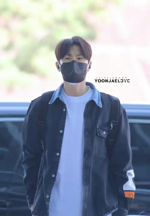 郑允浩#220427 仁川出国 高清我们时髦boy久违的机场时尚满分祝日本