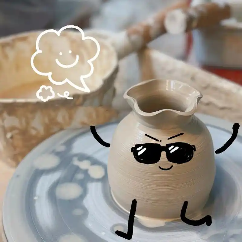 95星空陶艺小花瓶～ 从拉胚,装饰,上色,到烧制成品～ 真的是很治愈