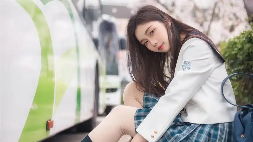 百褶裙jk制服美女性感高清桌面壁纸