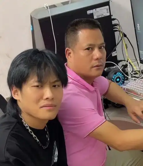 我想看最搞笑的大杨哥小杨哥