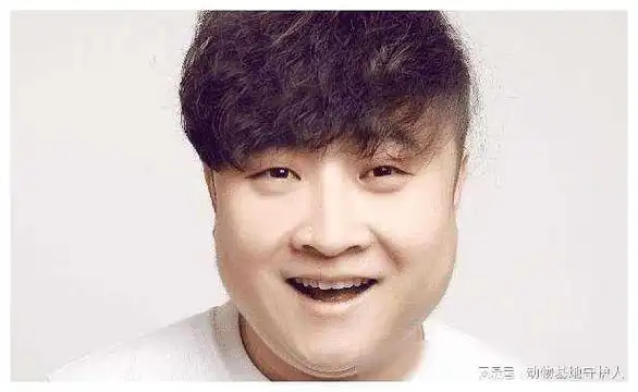 他是个有才气的男演员,虽然长相并不出众,但妻子却非常漂亮|女明星