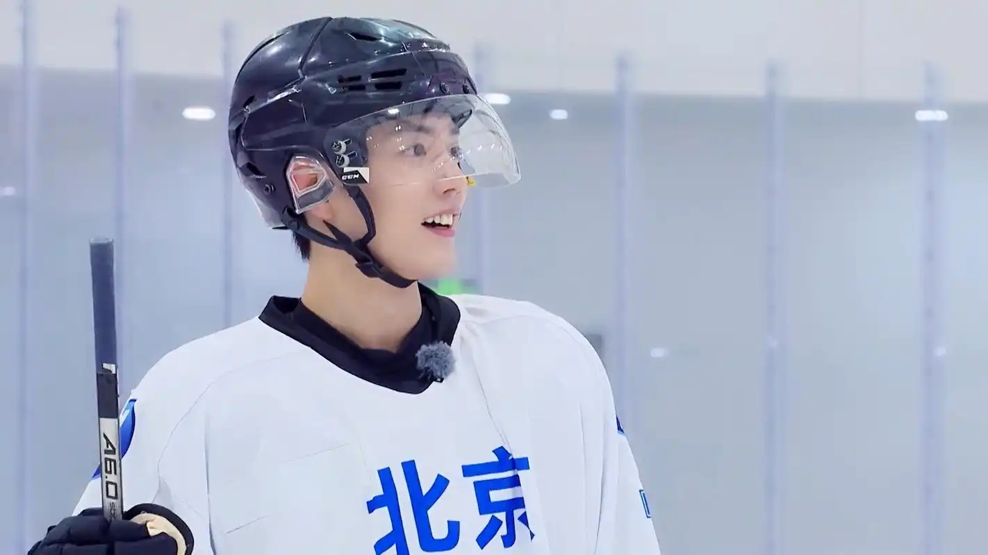 肖战"新技能"如期而至!主办方"大场面"助阵,这宠爱令人落泪