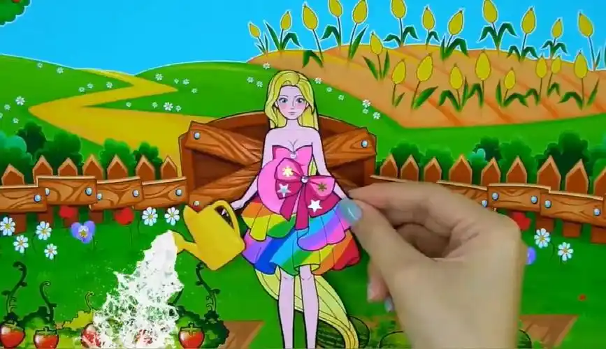 【小美剪纸动画】纸娃娃手工:为草莓宝宝和西瓜宝宝制作衣服,他们也太