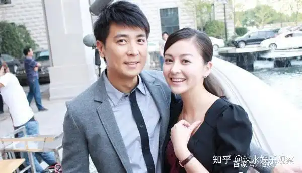 41岁的戴娇倩嫁给富豪老公育有一女近期直播说自己单身