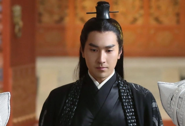 赵又廷出演夜华被吐槽"最丑古装男",赵又廷:我本来不想演的!