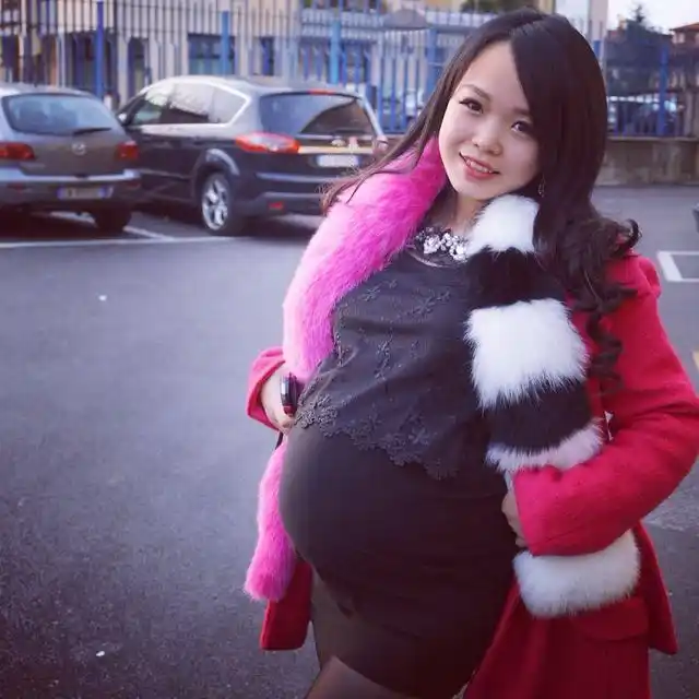 父母怎么了?15岁的女孩怀孕生小孩,她的母亲没有珍惜,但觉得理所当然.