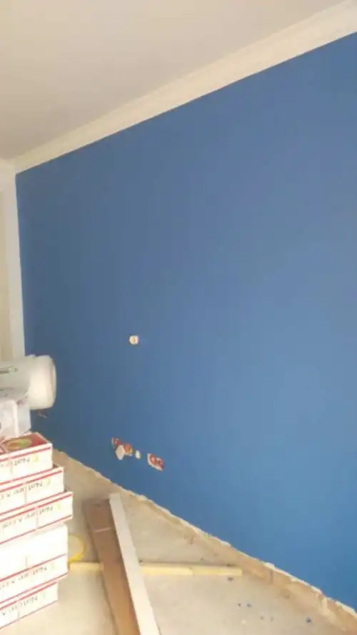 深蓝色的电视背景墙,个人表示大爱