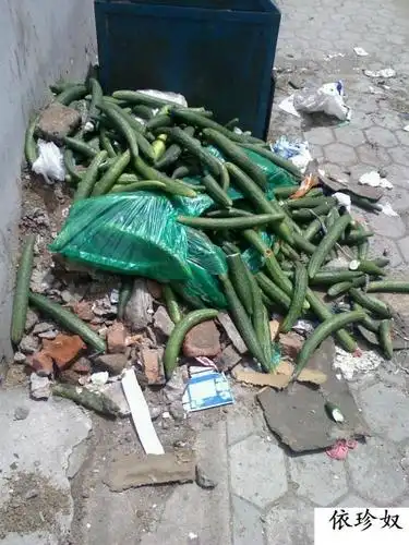 《新鲜讨论》穷二代不愿生育下一代引争议