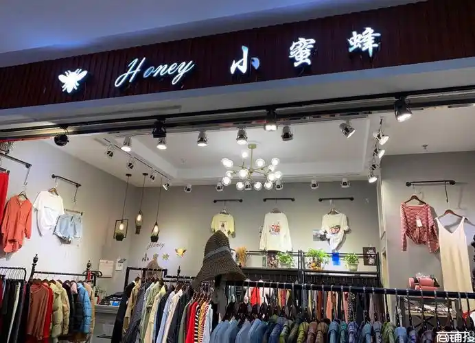 长沙县湘龙街道临街门面服装店低价转让中介勿扰