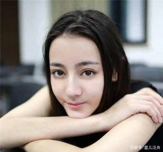 赵薇是女明星中眼睛最大的吗