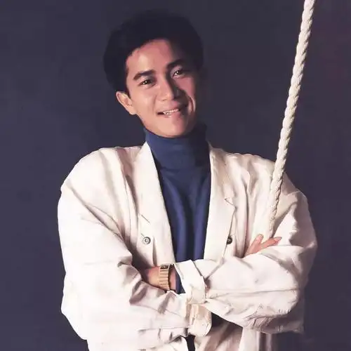 陈百强是怎么走的忧郁才子陈百强为何在初恋女友生日前4天结束生命