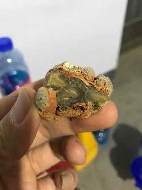 求专家帮我看看这三七是正常的还是坏掉的啊?不懂求大神帮忙看看!急!