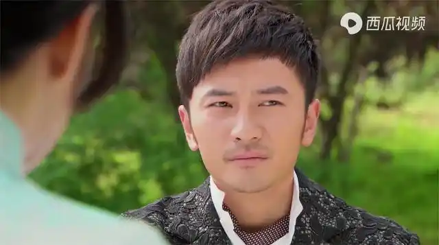 青春烈火余夏发觉纳兰东会压抑感情了纳兰东承认找到了真爱