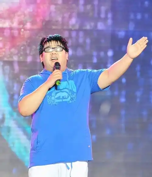 盲人杨光:星光大道冠军,走红后"目中无人",结婚生子低调生活_时候