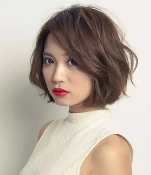 圆脸婴儿肥适合的发型_圆脸的人适合什么发型_圆脸适合什么发型男生