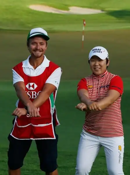 申智爱的骑马舞