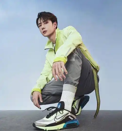 明星第二身份:王一博摩托手,郑恺国家二级运动员,而了