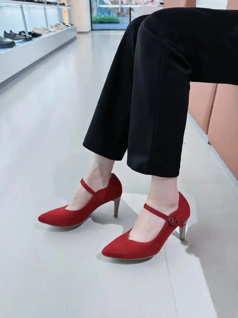 gabor一字带高跟鞋2280秒699.尖头v口7cm细跟加 - 抖音