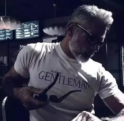 老男人头像图片帅气老男人霸气头像图片大全